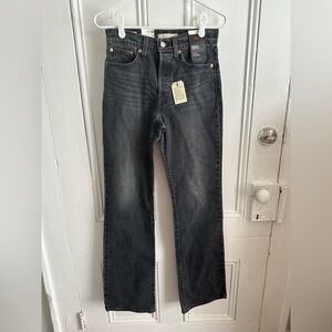 NWT Levi Wedgie Bootcut - 27x34